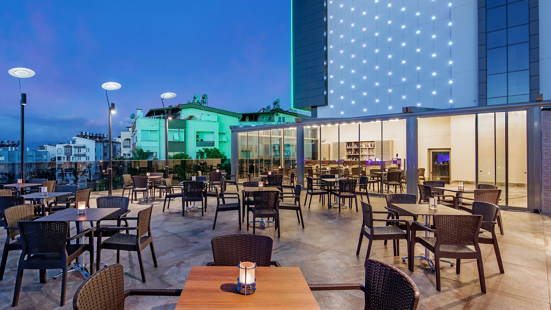 Holiday Inn Antalya - Lara By Ihg