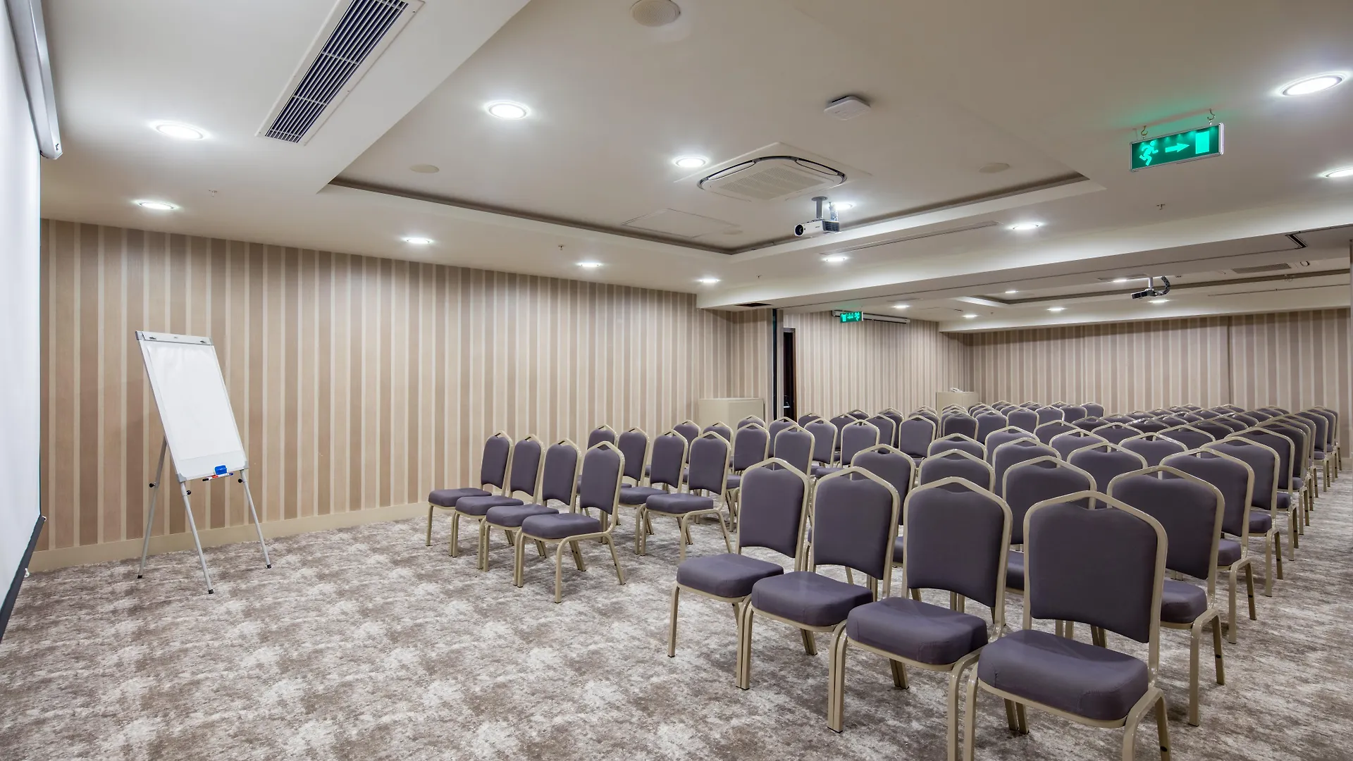 Holiday Inn Antalya - Lara By Ihg Hotel