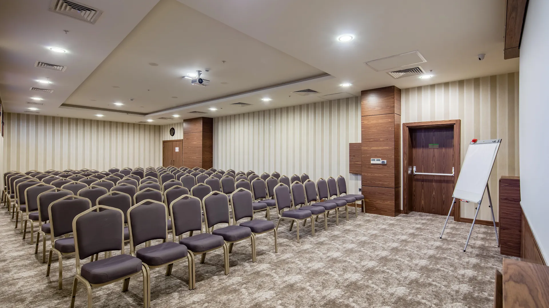 Hotel Holiday Inn Antalya - Lara By Ihg